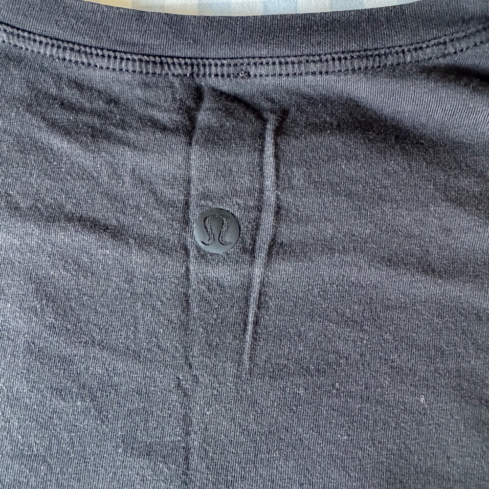 Lululemon Black short sleeve cropped Athletic Top